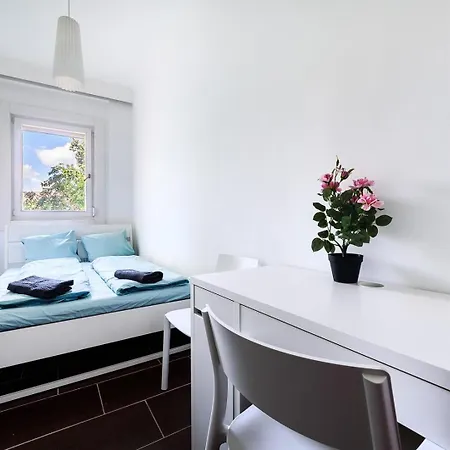 Downtown Buda Homes Relax Otel *