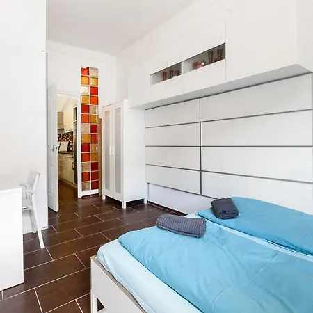 מלון Downtown Buda Homes Relax