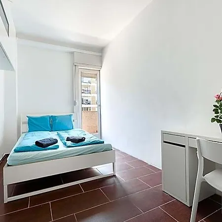 Downtown Buda Homes Relax ホテル